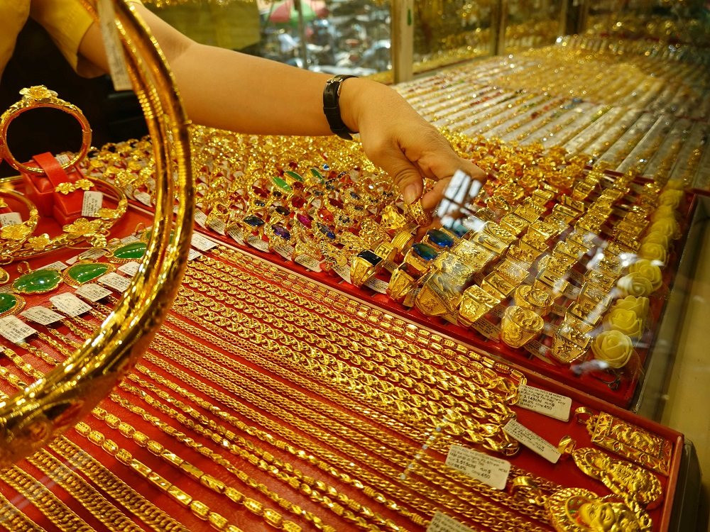 Người Việt mua ít hơn 2,4 tấn vàng trong quý I/2023, nguyên nhân do đâu? - Ảnh 3.