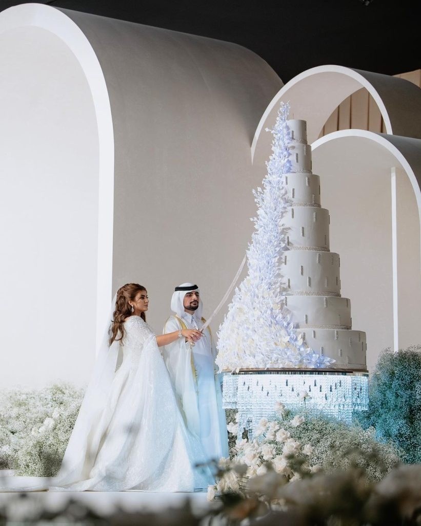 Bên trong đám cưới xa hoa của công chúa Dubai và chồng tỷ phú - Ảnh 1.