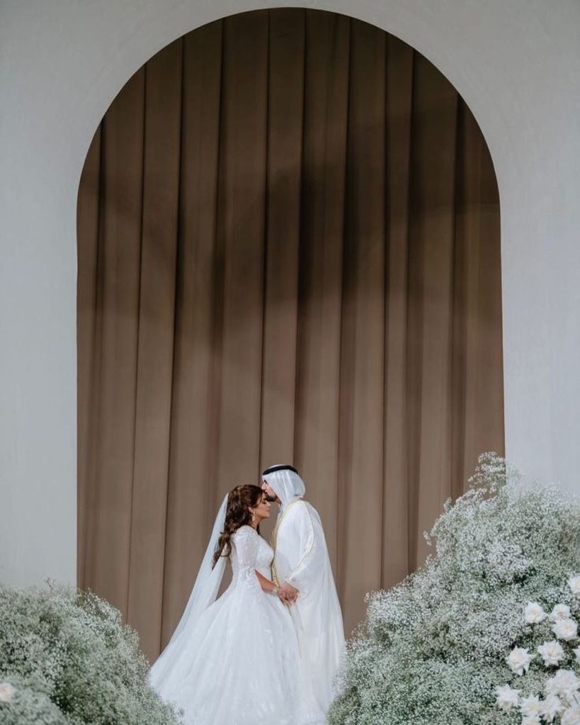 Bên trong đám cưới xa hoa của công chúa Dubai và chồng tỷ phú - Ảnh 2.