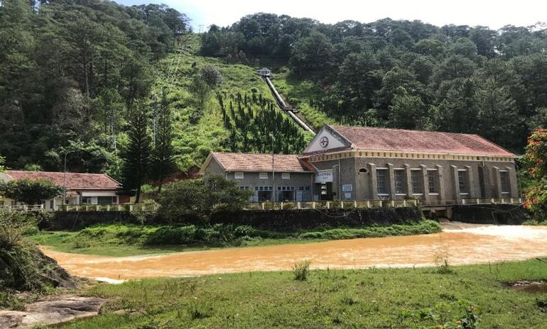 DN đằng sau nhà máy thủy điện đầu tiên ở Việt Nam có đường hầm dẫn nước xuyên núi đào bằng tay: Doanh thu hàng nghìn tỷ