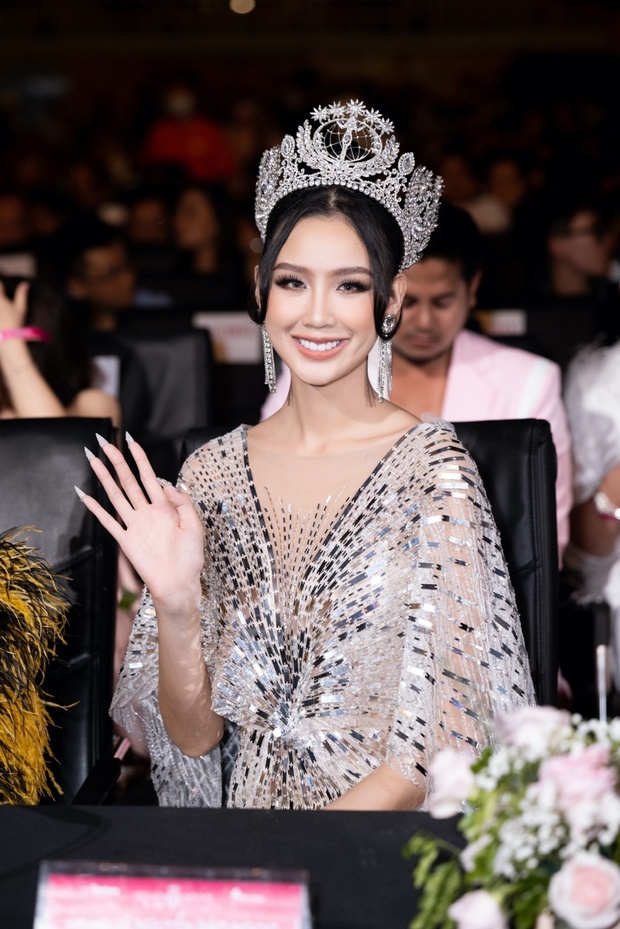 1 Hoa hậu Việt đỗ học bổng toàn phần trường Đại học thuộc Top 11 thế giới - Ảnh 3.