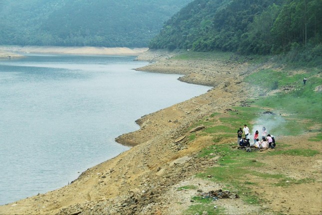 Dự báo hạn hán tiếp tục trên diện rộng: Chống đỡ thế nào? - Ảnh 1.