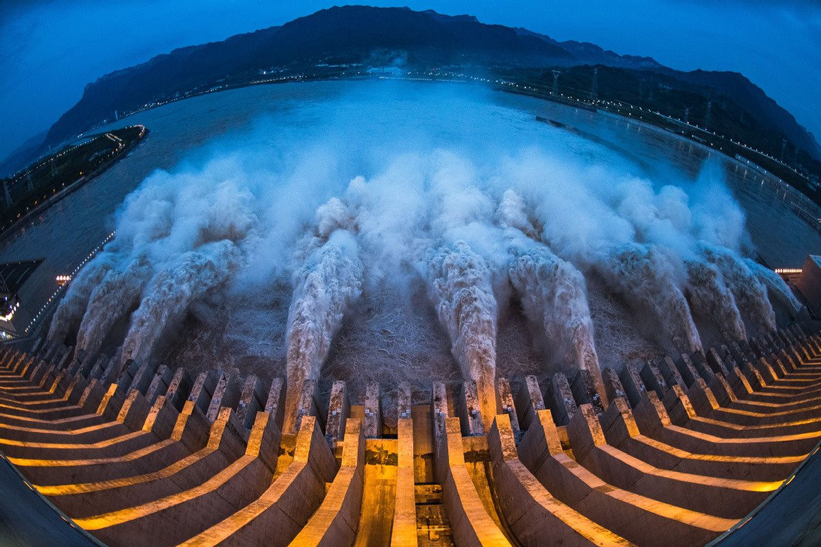 Trung Quốc “mệt nhoài” vì xây đập thuỷ điện: Sở hữu 98.000 con đập nhưng từng muốn phá bỏ gần nửa, nhiều nhà máy im lìm khi các dòng sông trơ đáy - Ảnh 2.