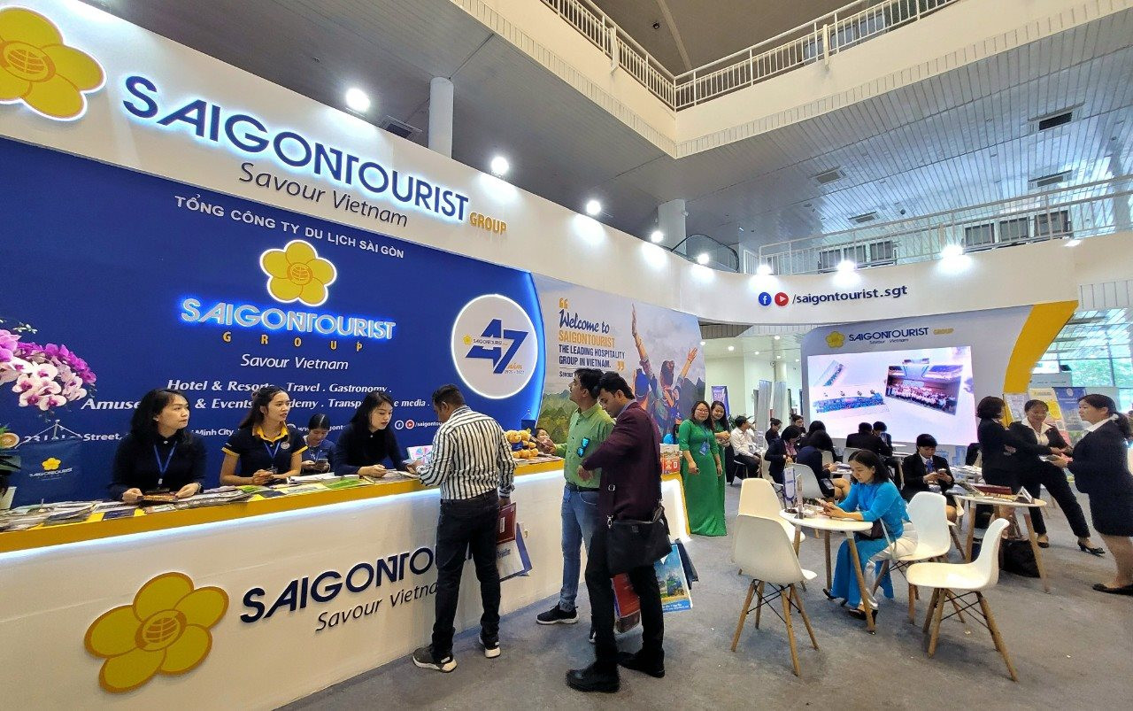 Kích giá cước gấp 10 lần ở sân bay Tân Sơn Nhất, hãng taxi Saigontourist bị xử phạt có liên quan gì đến ông lớn ngành du lịch Saigontourist Group? - Ảnh 3.