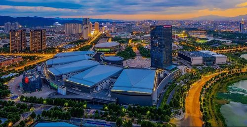 Chuyện lạ Trung Quốc: Một thành phố ‘siêu rẻ’ lại có tốc độ tăng trưởng GDP hàng đầu, sở hữu ‘chìa khóa’ quan trọng đủ thúc đẩy giao thương quốc tế - Ảnh 1.