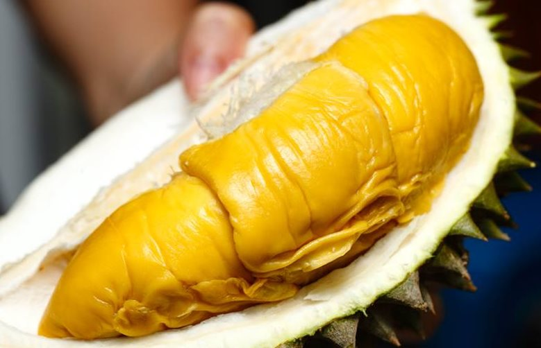 Chuyện kỳ lạ tại thành phố đắt đỏ nhất châu Á: Loại trái cây vua của Việt Nam đang có giá bán chưa đến 24.000 đồng/kg - Ảnh 2.