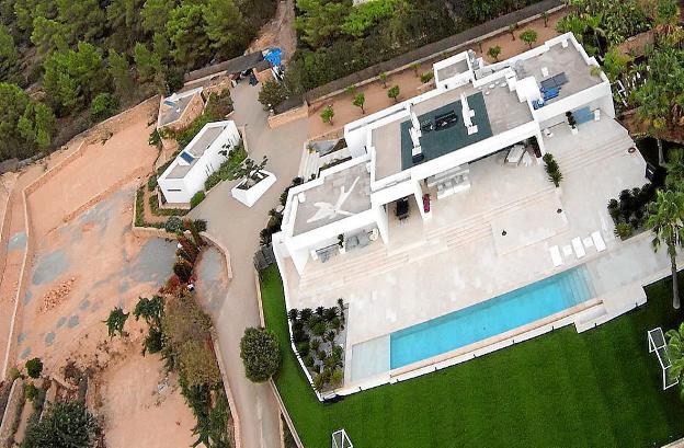 Không chỉ đá bóng giỏi, Lionel Messi còn đầu tư BĐS đỉnh cao: Sở hữu biệt thự triệu đô từ đảo tới đất liền, mua nhà 5 triệu USD, tăng giá 40% sau 2 năm - Ảnh 6.