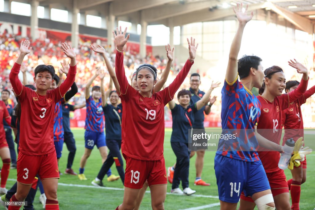 Từ giọt nước mắt đến siêu phẩm tại châu Âu, tuyển nữ Việt Nam có một 'ngôi sao may mắn' trước thềm World Cup - Ảnh 1.