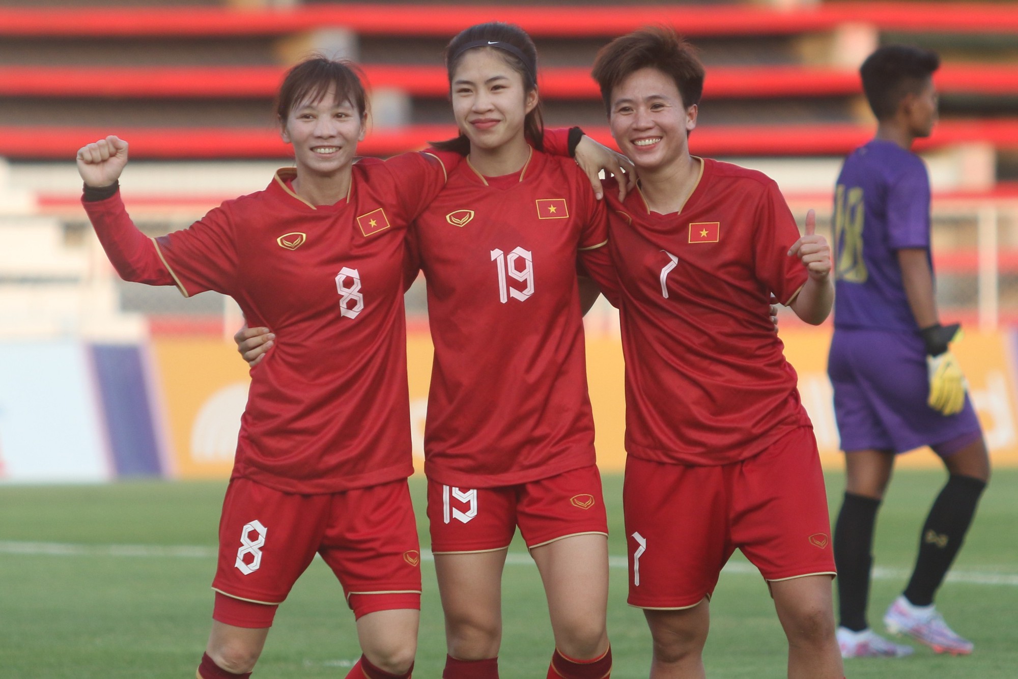 Từ giọt nước mắt đến siêu phẩm tại châu Âu, tuyển nữ Việt Nam có một 'ngôi sao may mắn' trước thềm World Cup - Ảnh 3.