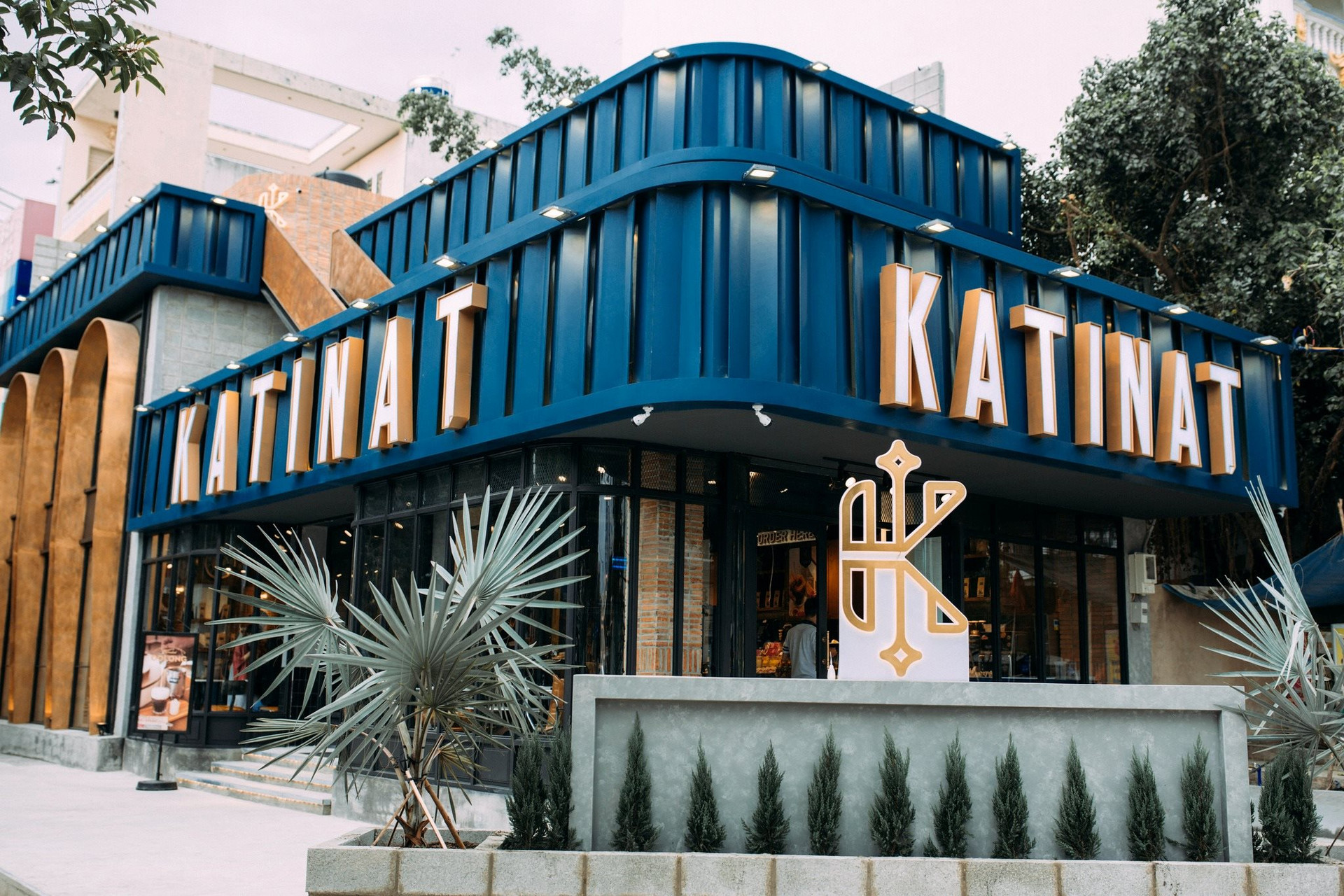 Katinat vượt Starbucks trong top 10 chuỗi cà phê được quan tâm nhất trên MXH Việt Nam, vị trí số 1 không có gì bất ngờ - Ảnh 1.