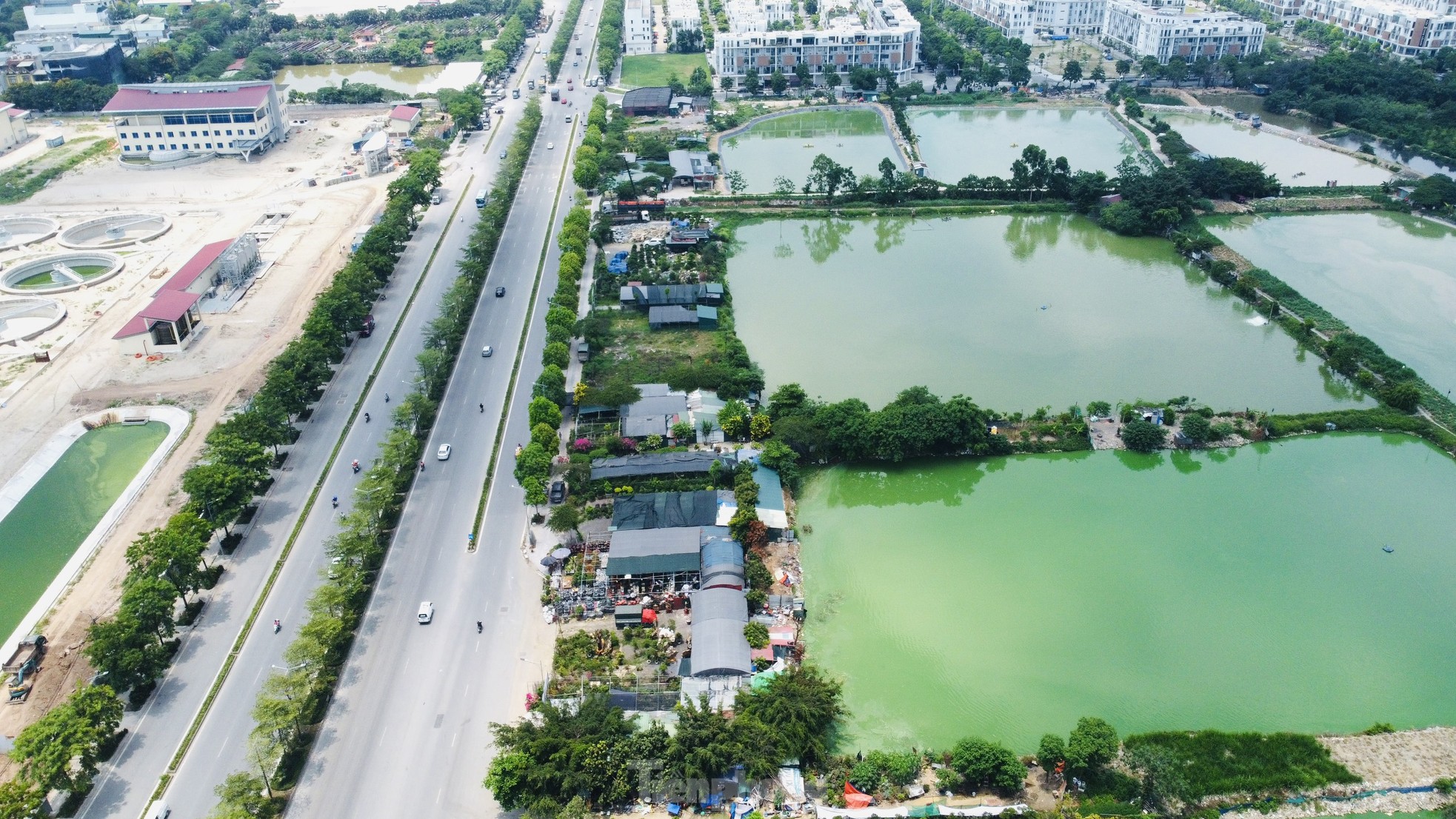 Toàn cảnh công viên Chu Văn An sau 7 năm quy hoạch vẫn ngổn ngang - Ảnh 2.
