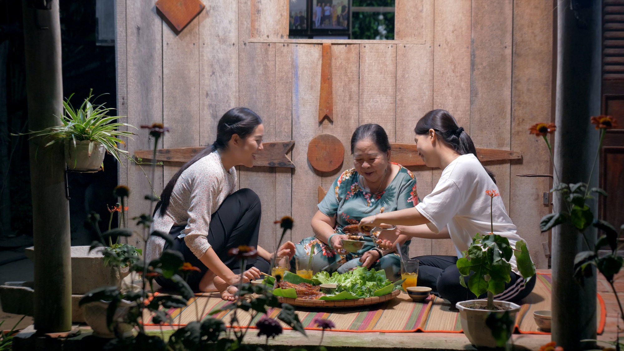 3 cô thôn nữ miệt vườn nổi tiếng nhất hiện nay, khiến ai nhìn vào cũng phải nghẹn ngào: "Nhớ quê quá!" 53