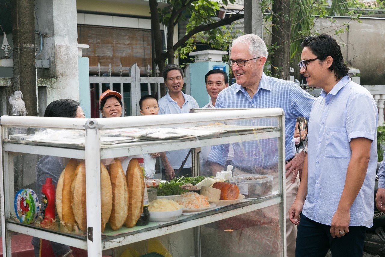 Món ăn bình dân đậm chất Việt Nam được các nguyên thủ quốc gia tìm kiếm mỗi khi ghé thăm: người chọn bánh mì, bia hơi, người thích bún chả, cà phê - Ảnh 5.