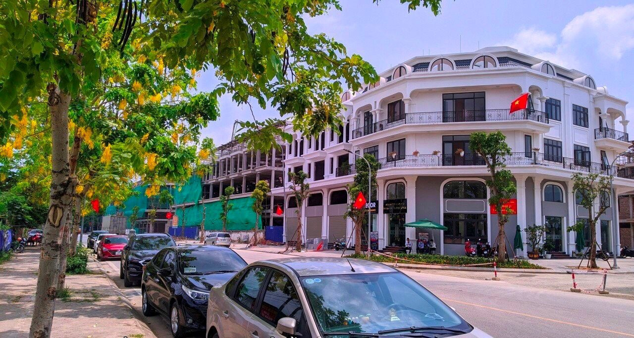 Vùng ven Hà Nội có giá bất động sản lên tới gần 360 triệu đồng/m2 trước thềm lên phố - Ảnh 1.