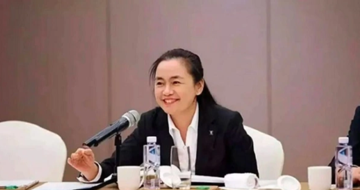 14 tuổi làm ‘cu li’ trên công trường, sau 6 năm chàng trai trẻ sở hữu tài sản hàng triệu NDT, từng bước trở thành “ông vua ngành dệt” - Ảnh 2.