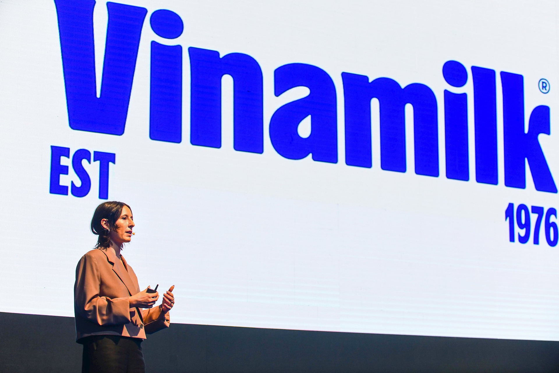 Đã xoá Tạo avatar Logo Vinamilk est 1976  Tạo Ảnh Đẹp
