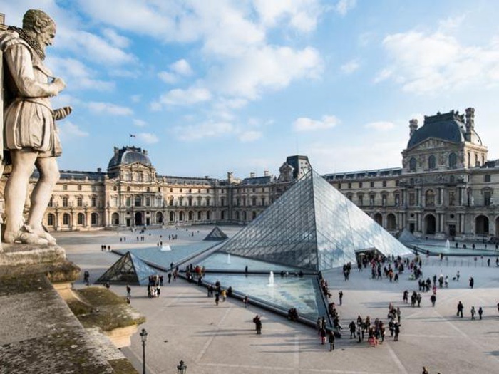 Bảo tàng Louvre nổi tiếng nhất thế giới cho phép du khách tham quan online miễn phí