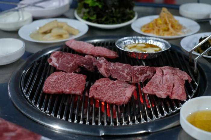 Một loại thịt xa xỉ mới nổi, ít béo, dai và đậm đà hơn cả thịt bò Nhật Bản - Ảnh 4.