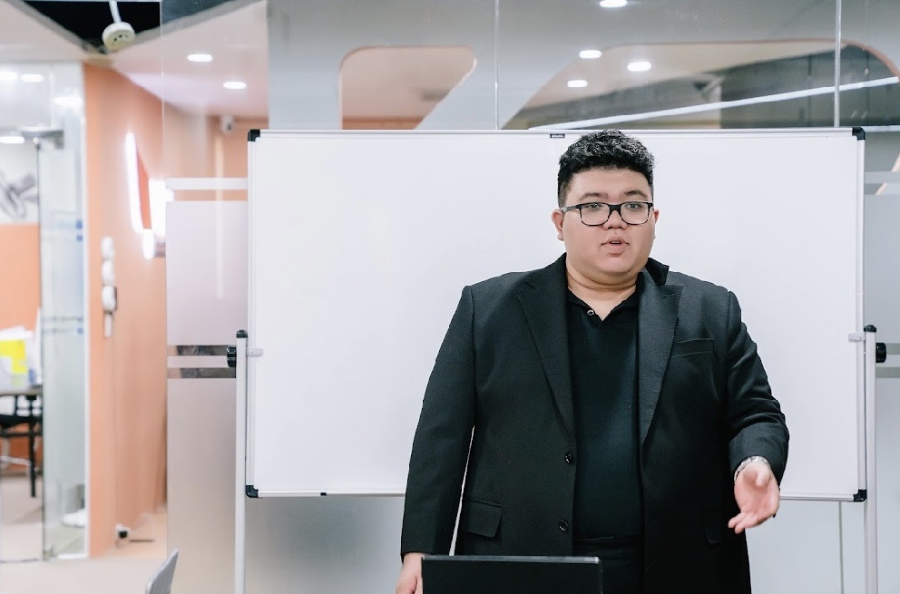 Cuộc thi tranh biện&nbsp;lớn nhất thế giới: Lần đầu được tổ chức tại Việt Nam, có 65 nước tham gia, là diễn đàn tri thức dành cho học sinh xuất chúng - Ảnh 1.