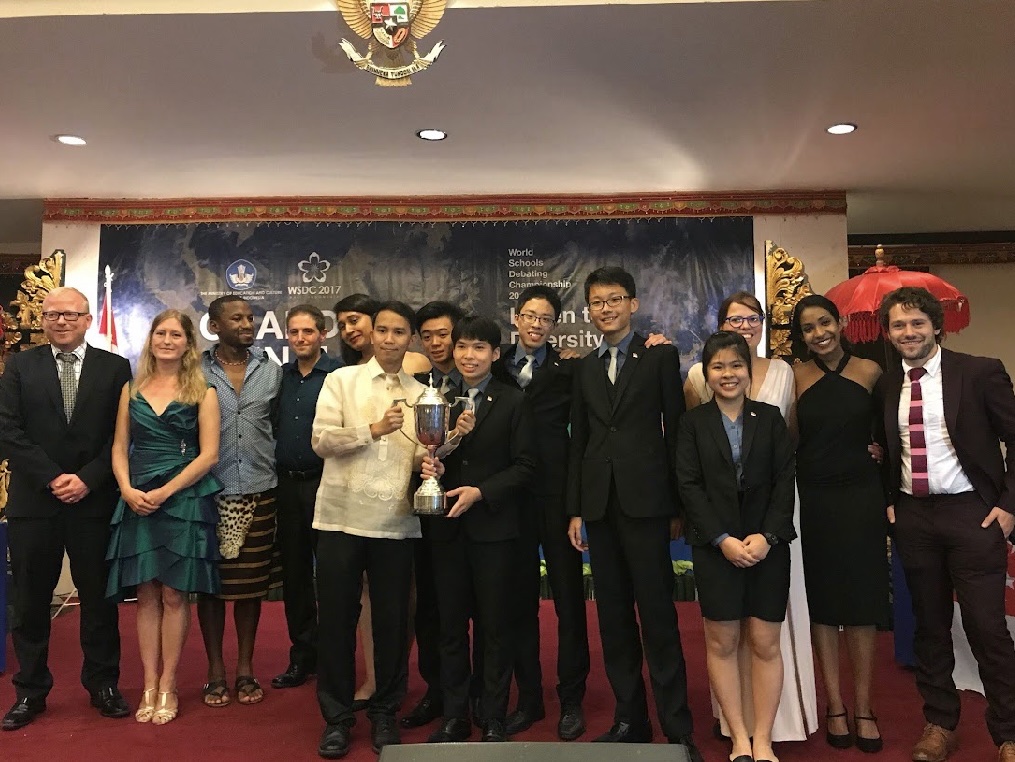 Cuộc thi tranh biện&nbsp;lớn nhất thế giới: Lần đầu được tổ chức tại Việt Nam, có 65 nước tham gia, là diễn đàn tri thức dành cho học sinh xuất chúng - Ảnh 3.