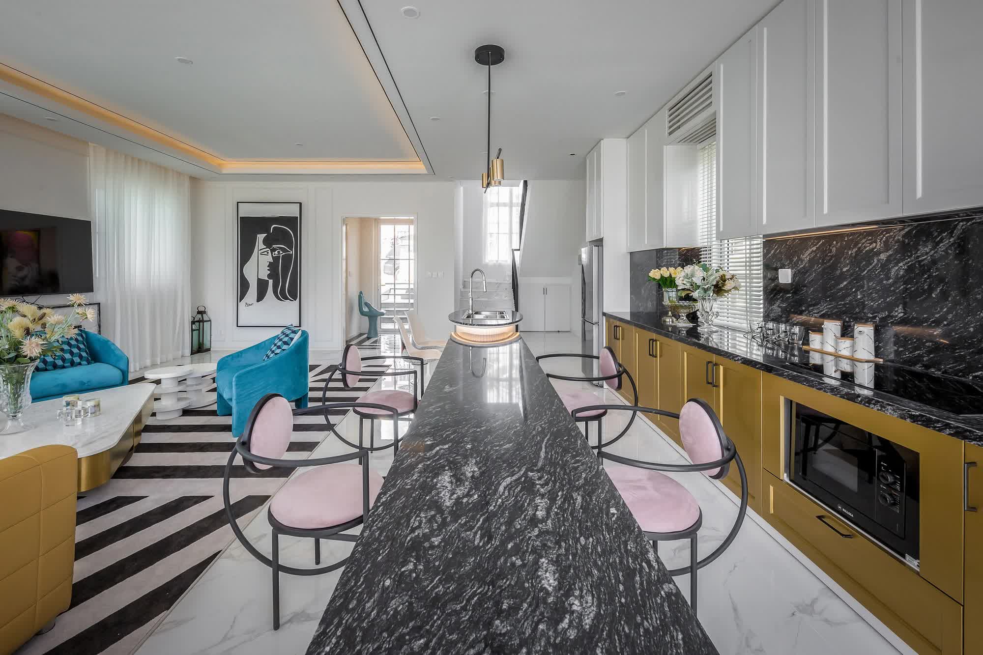Căn villa 280m² trang bị nội thất giá 3 tỷ đẹp như bản giao hưởng nghệ thuật đương đại bên bờ biển Phan Thiết - Ảnh 14.