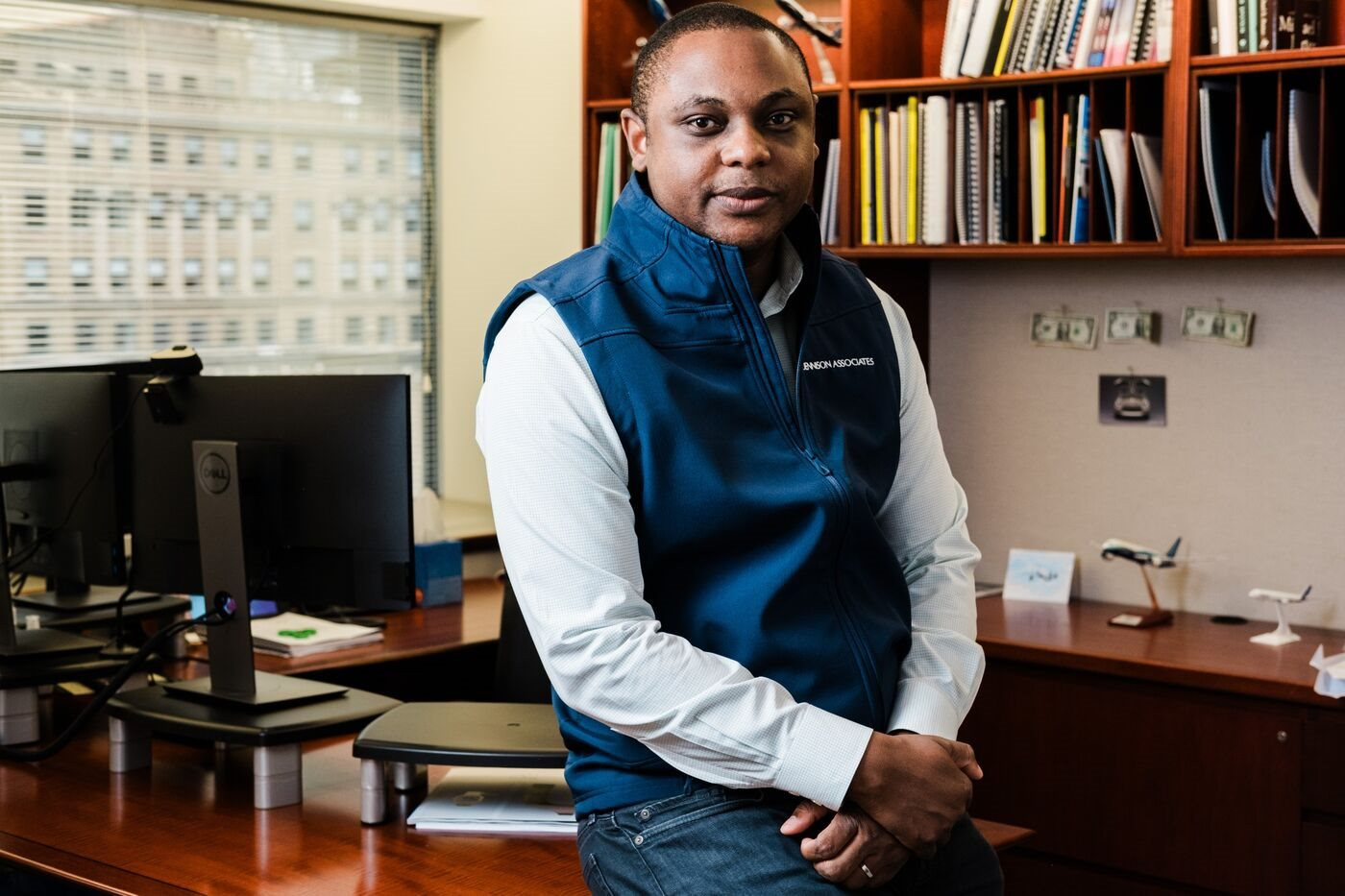 Người đàn ông chỉ cách 'chơi chứng' sinh lời 14.800% sau 10 năm: 'All in' vào cổ phiếu Tesla, đặt niềm tin bất diệt vào Elon Musk - Ảnh 2.