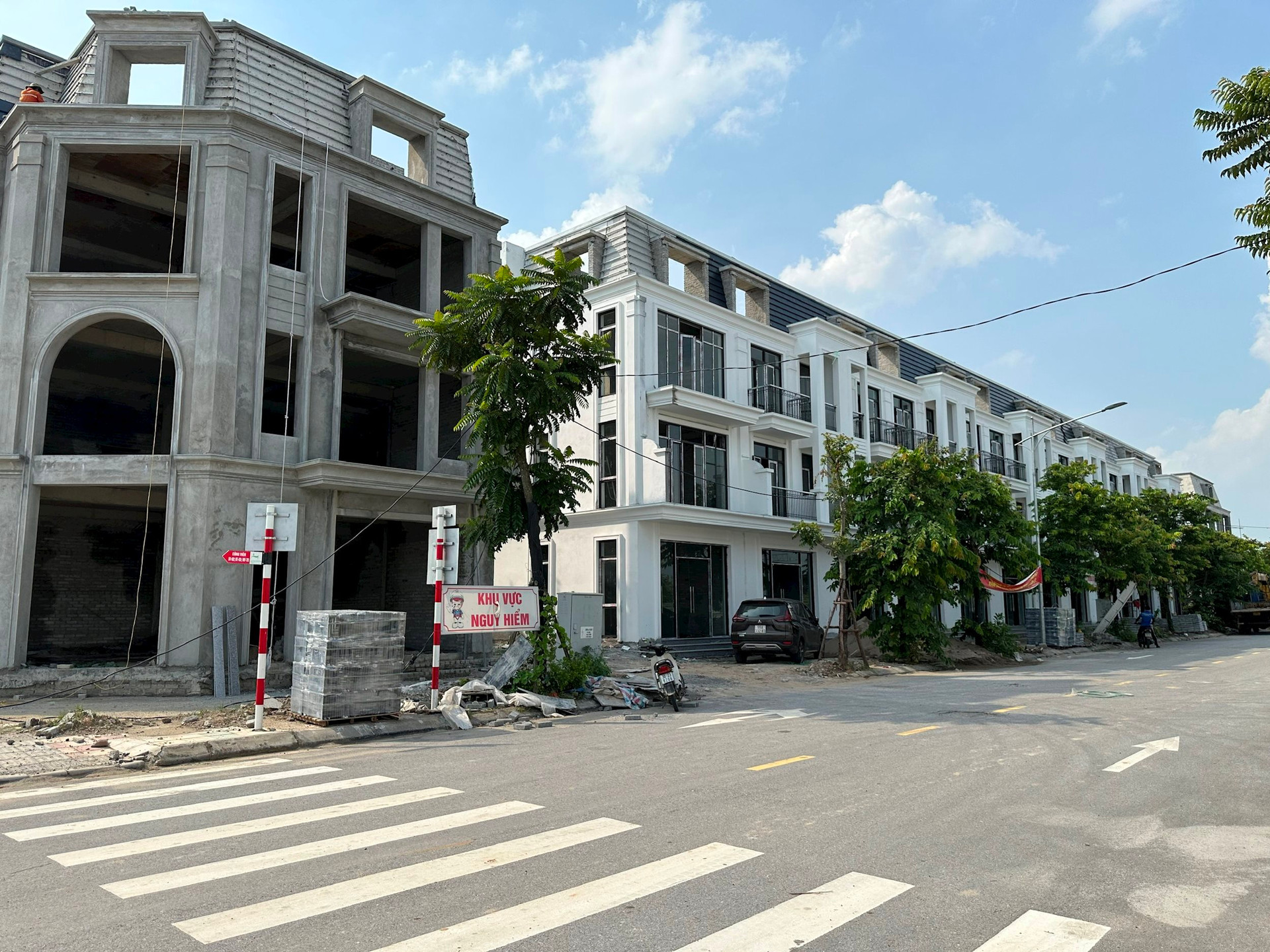Một dự án bất động sản tại Hà Nội từng gây xôn xao khi mở bán trả giá công khai, nay giá thấp hơn gần 20%, môi giới chào mời: “Sẽ tăng gấp 2 lần trong 3 năm” - Ảnh 1.