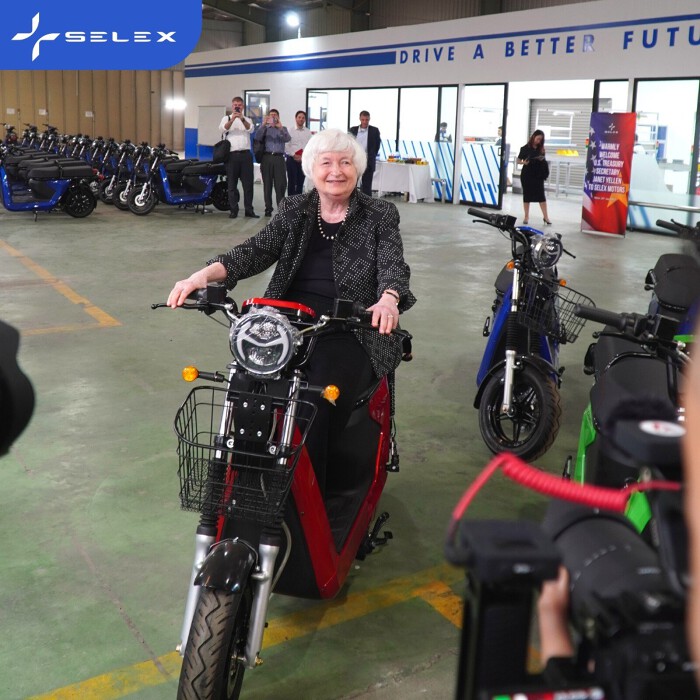 Không phải Vinfast hay Dat Bike, đây mới là cái tên trong lĩnh vực xe máy điện ở Việt Nam khiến Bộ trưởng Mỹ &quot;cực kỳ ấn tượng&quot; - Ảnh 1.