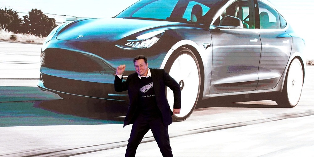 Tesla sẽ là người kế tiếp của Apple và mức định giá của nó có thể tăng thêm 190 tỷ USD - Ảnh 1.