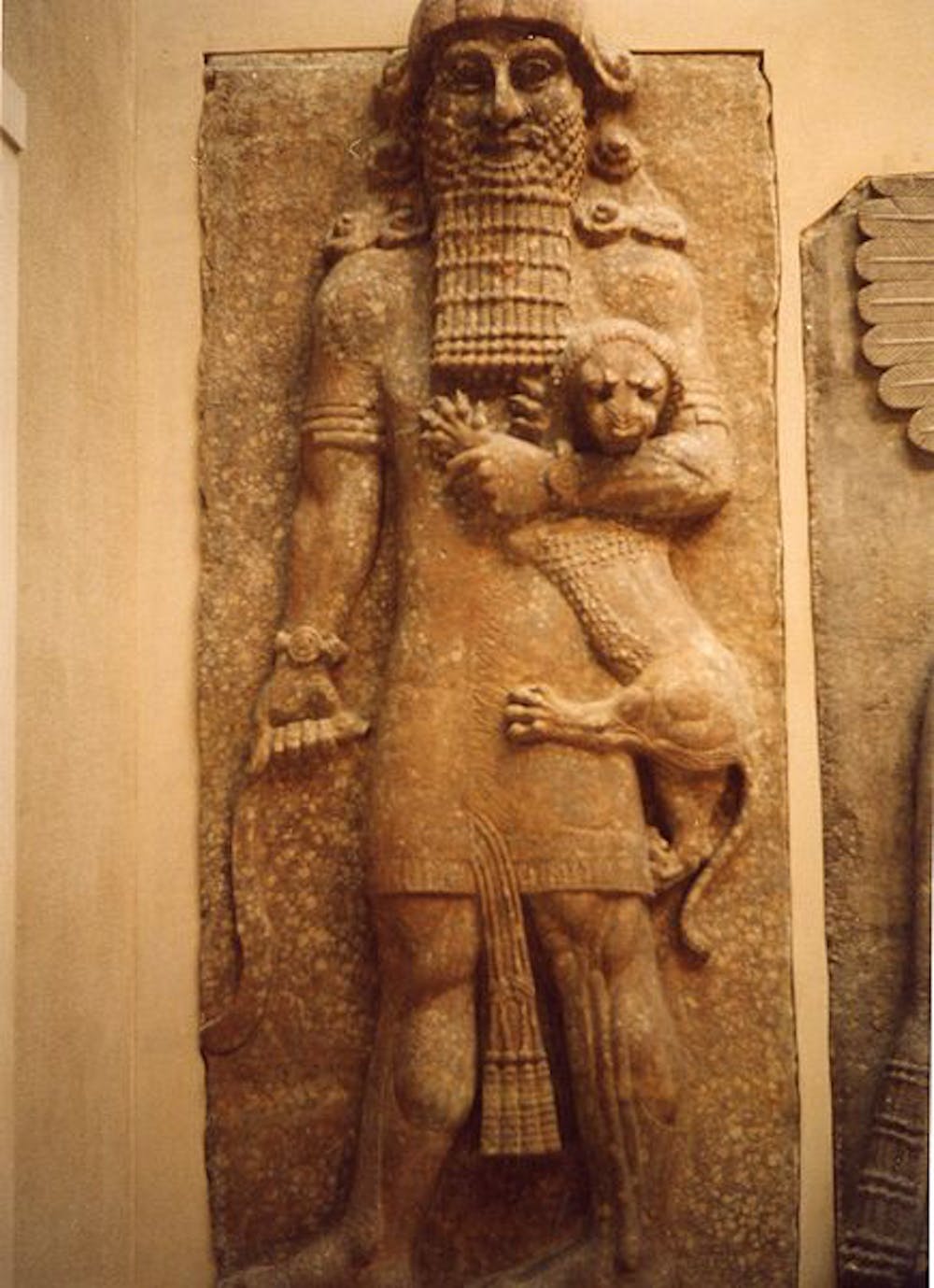 Sự thật về lăng mộ Gilgamesh, nơi được cho là ẩn chứa công nghệ ngoài hành tinh - Ảnh 3.