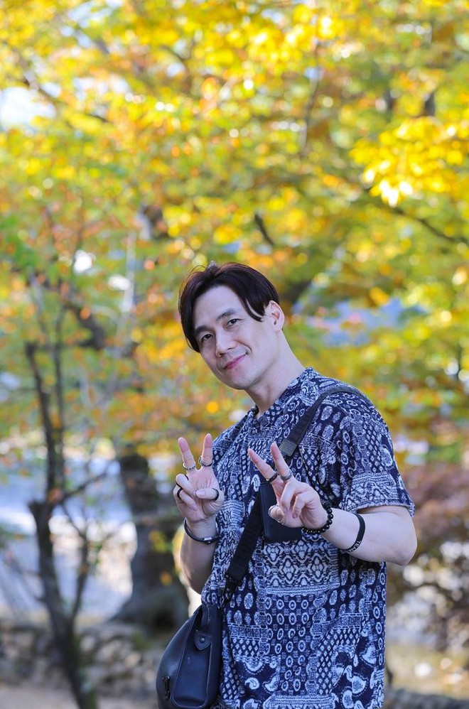 Khánh Phương: Từ ca sĩ giỏi kinh doanh, có cơ ngơi 200 tỷ đồng nhưng mãi chưa kết hôn tới thông tin... có vợ làm Chủ tịch đầy bất ngờ - Ảnh 2.