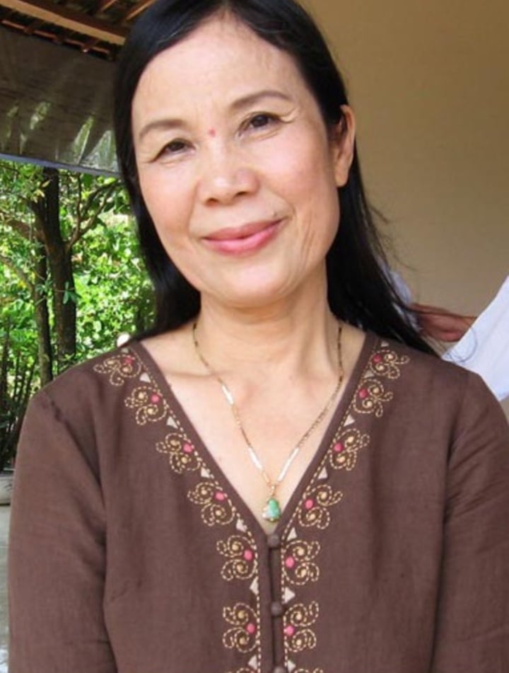 Nhà thơ Lâm Thị Mỹ Dạ qua đời ở tuổi 74 - Ảnh 1.