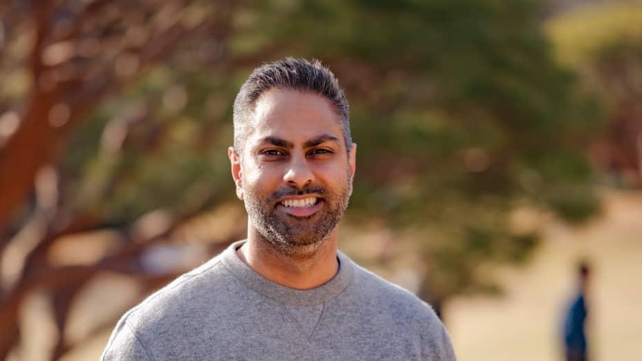 Triệu phú tự thân có 593 tỷ đồng vẫn lái chiếc xe “cà tàng” từ năm 2005: Vung tiền vào thứ cần thiết thực sự mới là chiến lược làm giàu khôn ngoan - Ảnh 4.