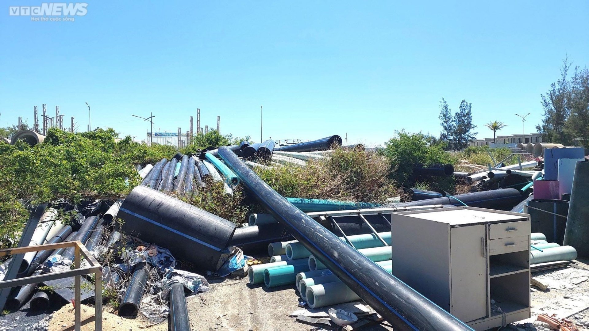 Cảnh tiêu điều tại dự án tổ hợp du lịch và giải trí Cocobay 11.000 tỉ đồng ở Đà Nẵng - Ảnh 6.