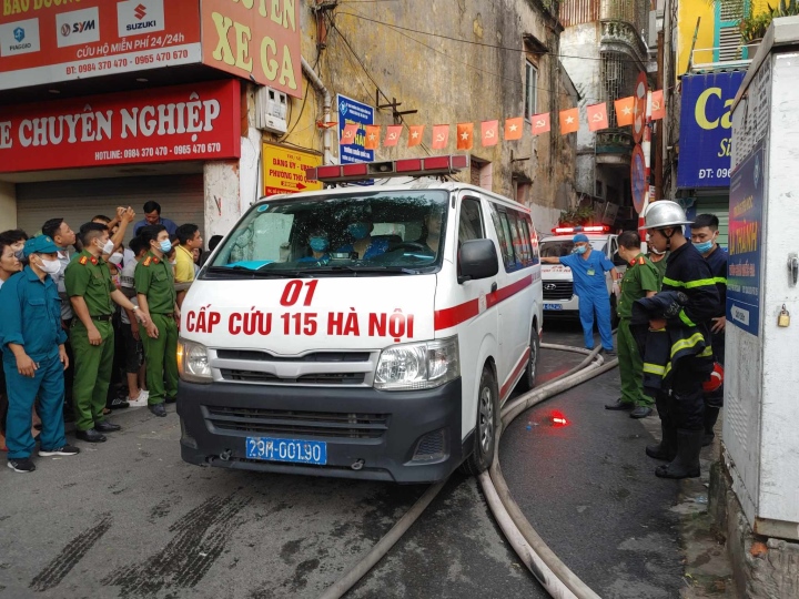 Cháy nhà 3 người chết ở Hà Nội: Hai nạn nhân là trẻ em - Ảnh 1.