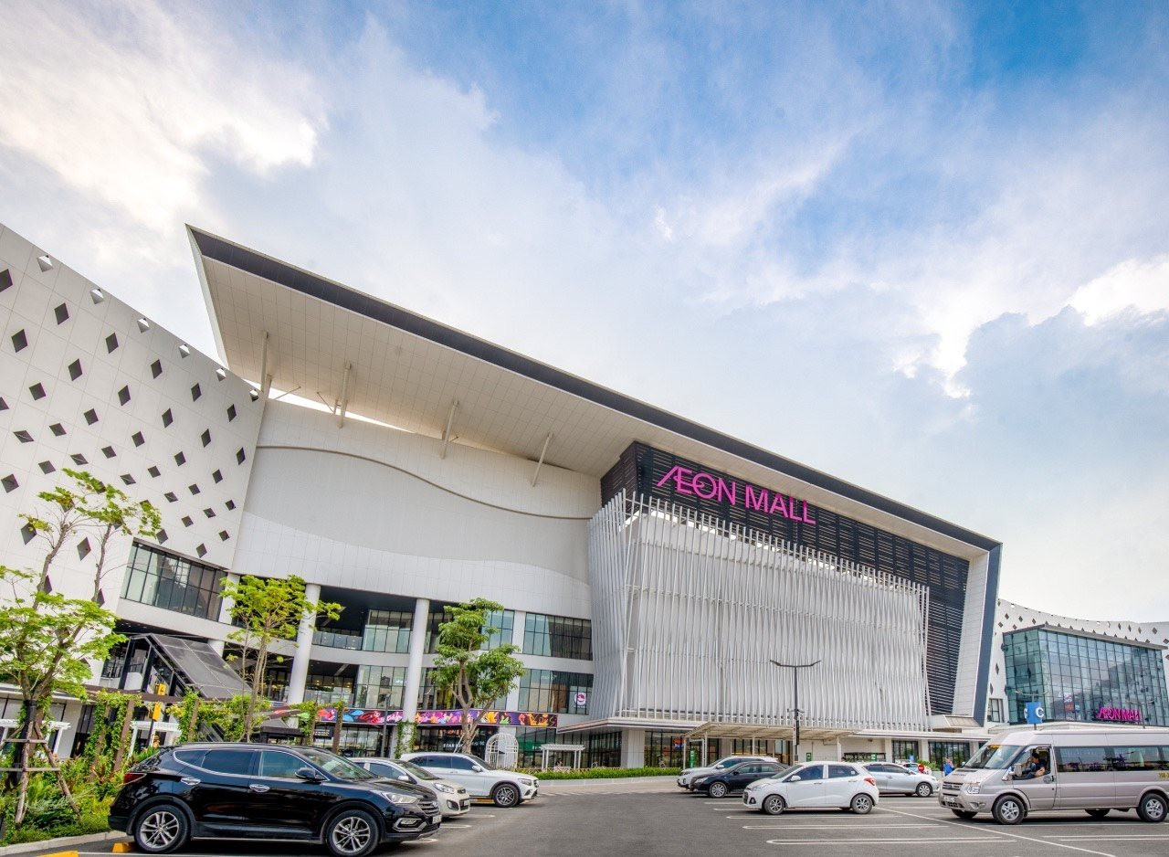 Làn sóng trả mặt bằng đang “càn quét” các trung tâm thương mại tại Tp.HCM, chủ nhà phải chuyển đổi sang văn phòng cho thuê - Ảnh 1.