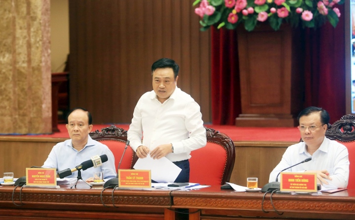 Chủ tịch UBND TP Hà Nội: Quận Hoàn Kiếm thuộc diện phải sắp xếp - Ảnh 1.