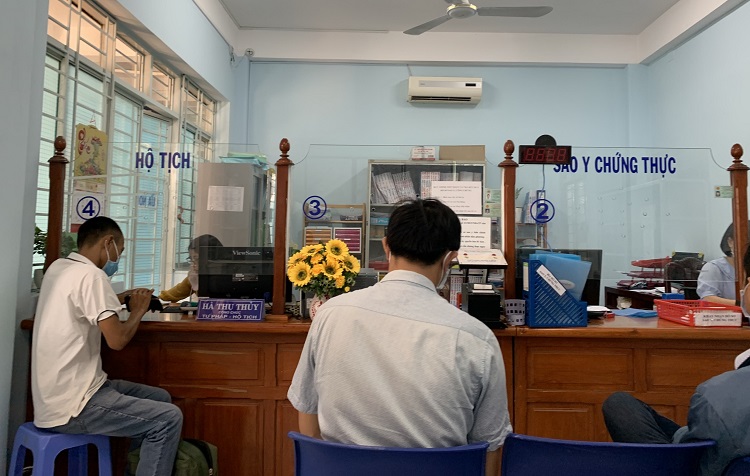 Hà Nội, TP Hồ Chí Minh đứng đầu về số huyện, xã phải sắp xếp, sáp nhập - Ảnh 1.