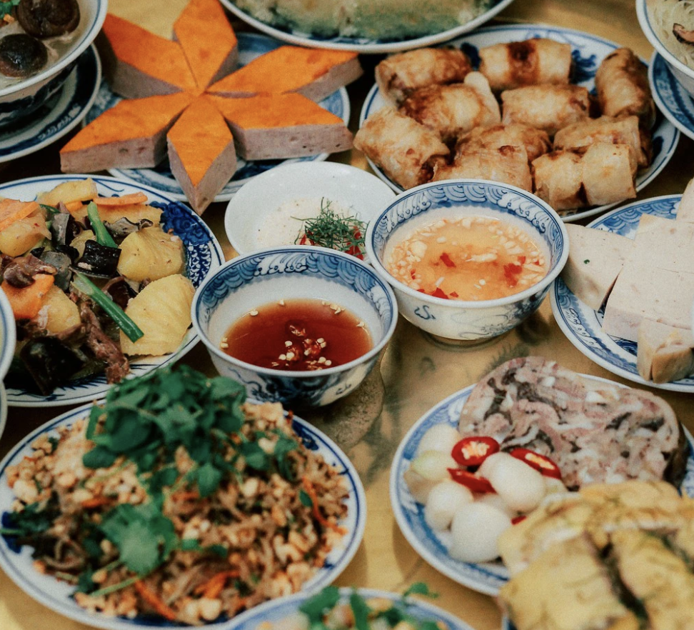 Nghệ nhân ẩm thực Ánh Tuyết: người nấu tiệc cho 21 vị nguyên thủ và món phở ngon lành được BLACKPINK thưởng thức - Ảnh 6. Nghệ nhân ẩm thực Ánh Tuyết: người nấu tiệc cho 21 vị nguyên thủ và món phở ngon lành được BLACKPINK thưởng thức - Ảnh 6.