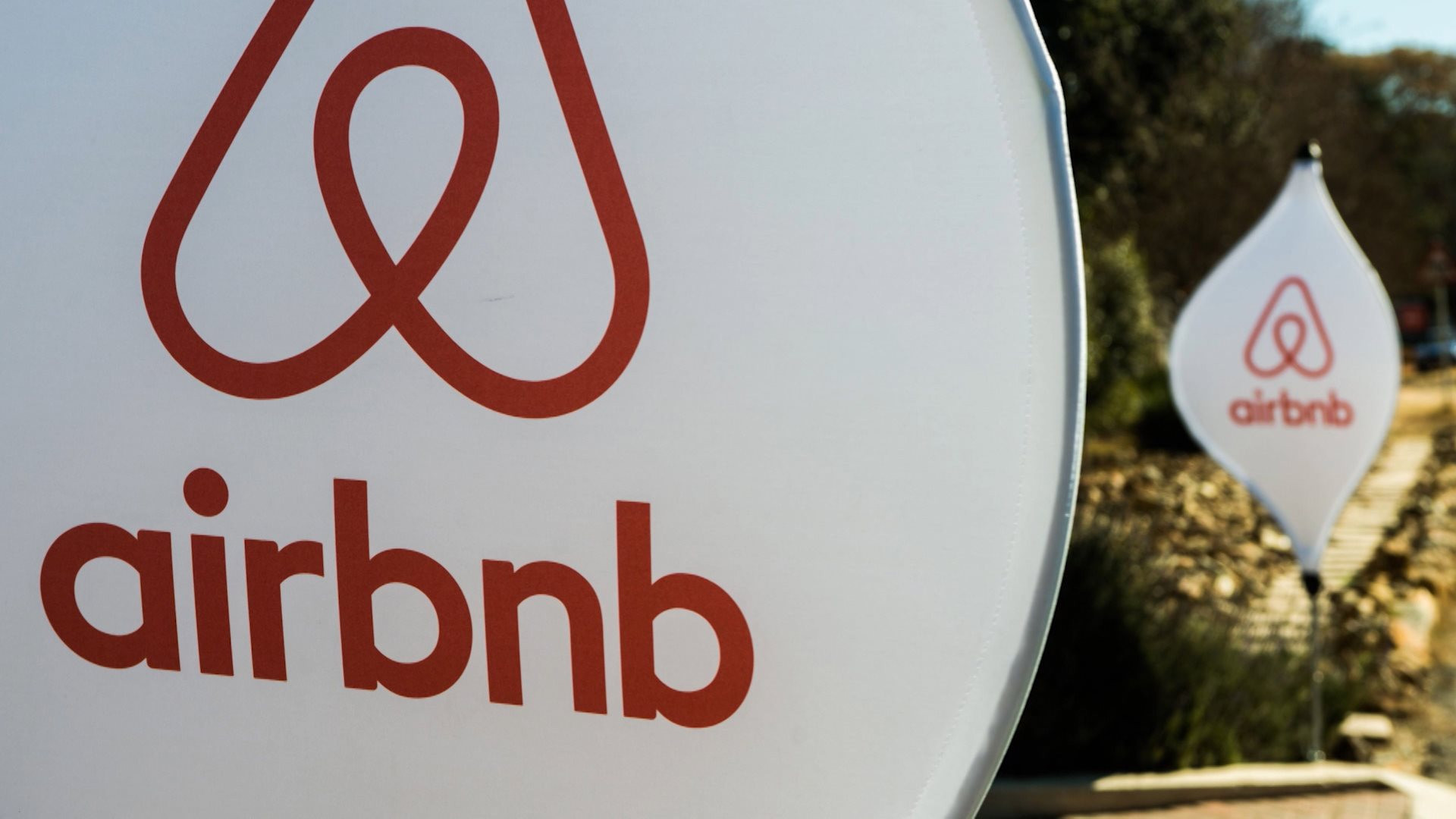 Khủng hoảng Airbnb: Thị trường bão hoà, có chủ nhà suốt 1 tháng không có khách - Ảnh 1.