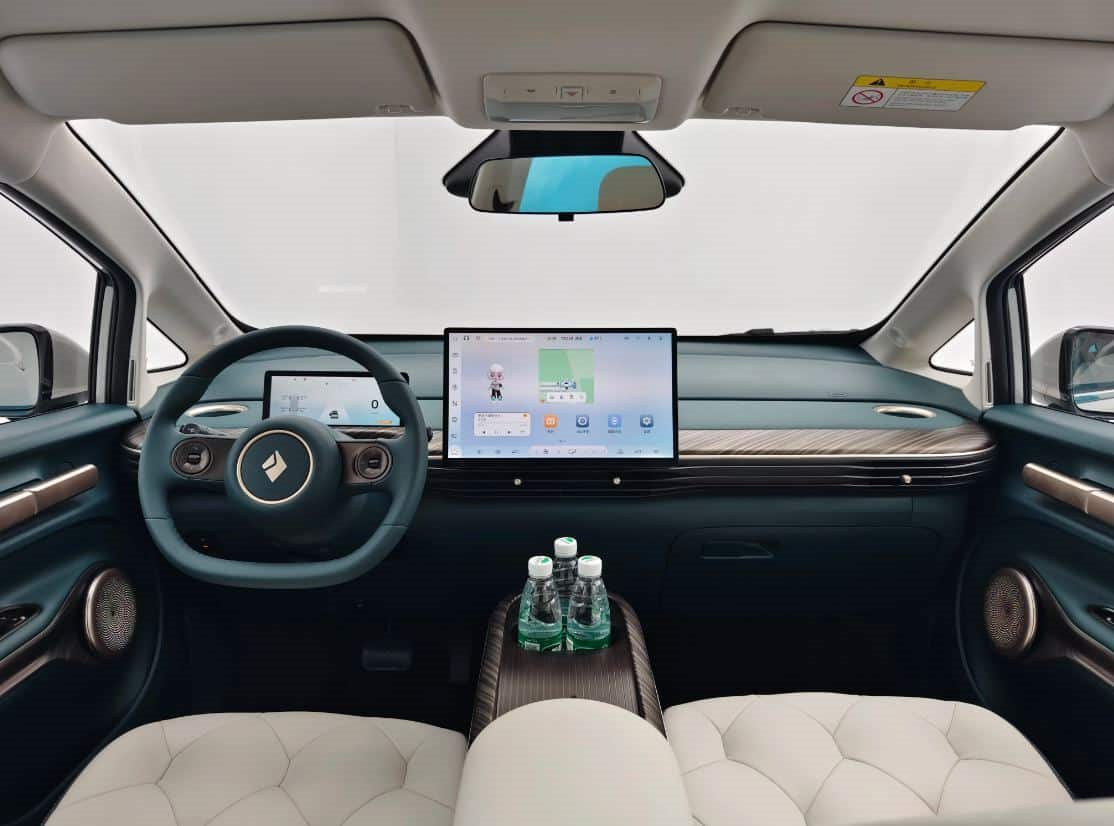 Mẫu xe 'anh em' với Wuling HongGuang gây sốt khi vừa ra mắt: ghế sofa êm như giường, giá từ 315 triệu đồng cho quãng đường di chuyển 460km - Ảnh 5.