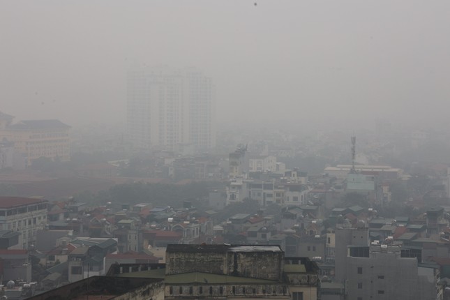 Bất thường: Hà Nội ô nhiễm không khí nghiêm trọng giữa mùa mưa - Ảnh 1.