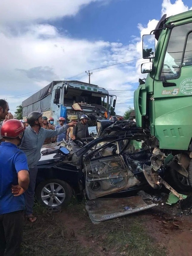 Báo Anh, Thái Lan bàng hoàng trước tai nạn khiến 3 thành viên CLB Hoàng Anh Gia Lai thiệt mạng - Ảnh 2.