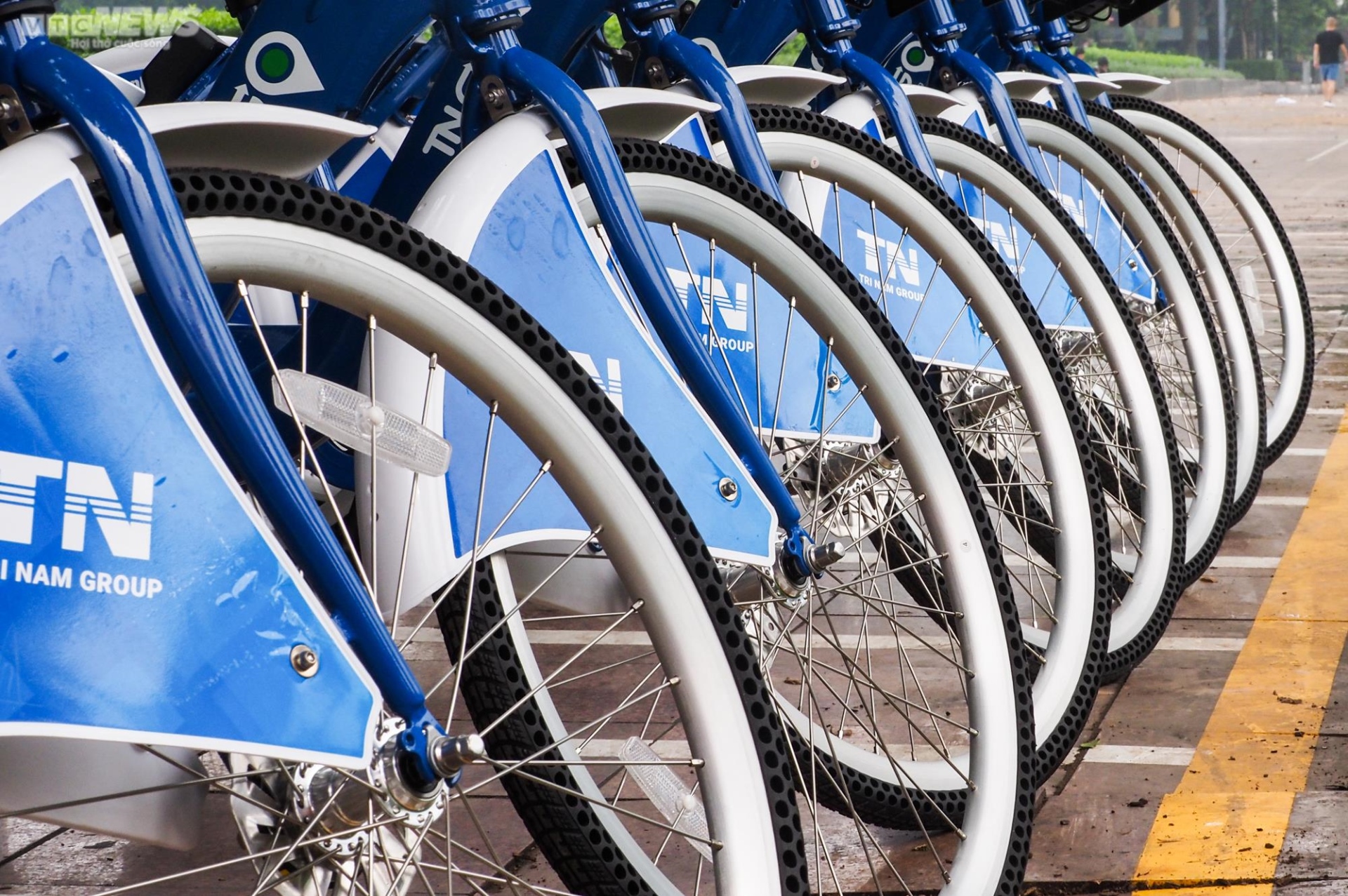 Người dân Thủ đô hào hứng trải nghiệm xe đạp công cộng - Ảnh 6.