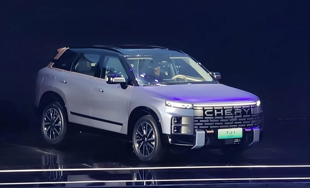 Mẫu ô tô uống 1lít xăng/100 km sắp về Việt Nam, giá bán ra sao? - Ảnh 1. Mẫu ô tô uống 1lít xăng/100 km sắp về Việt Nam, giá bán ra sao? - Ảnh 1.