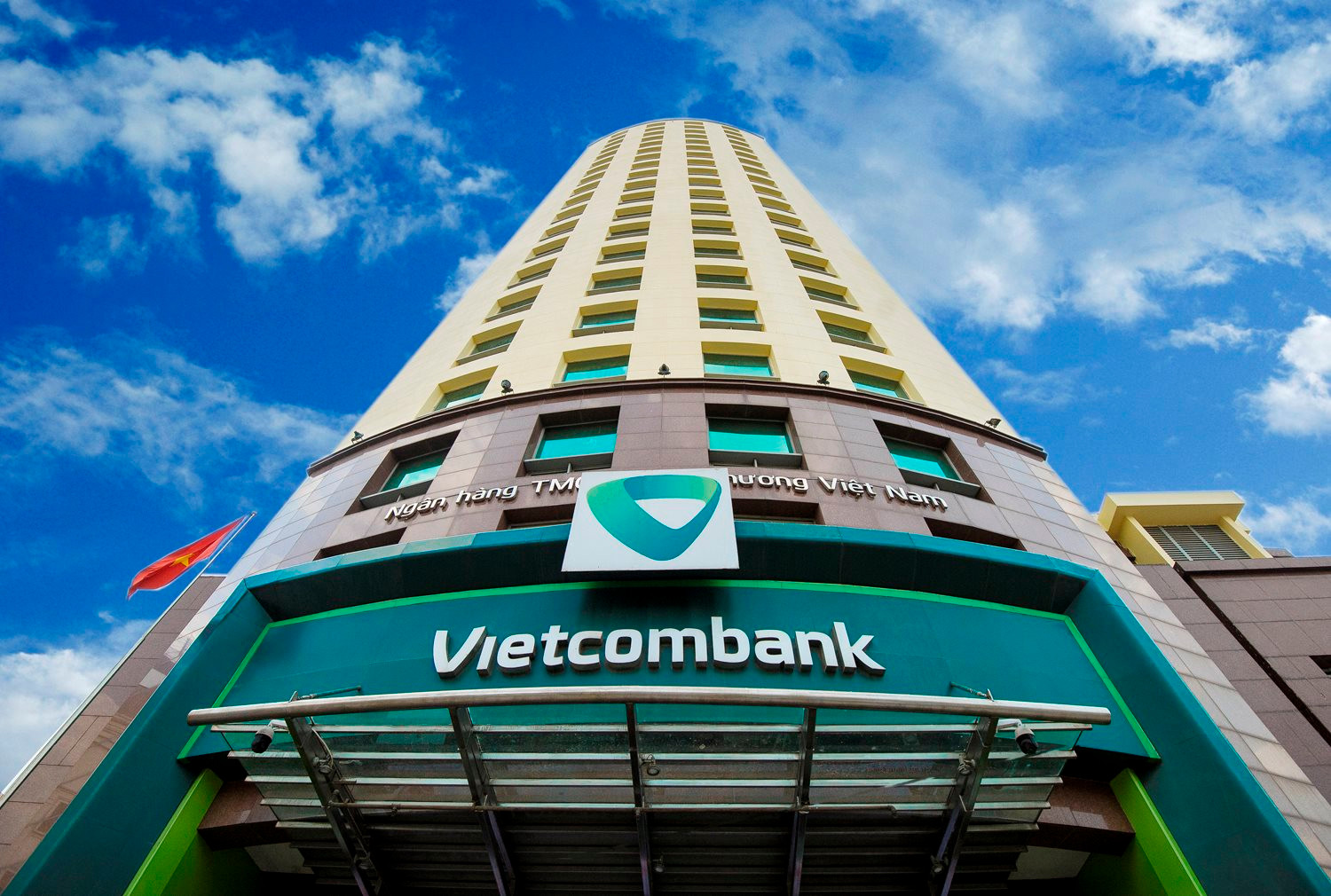 Vietcombank bổ nhiệm loạt nhân sự cấp cao - Ảnh 1.