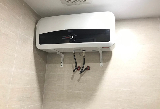 Lắp đặt bình nóng lạnh theo kiểu cũ, gia đình 3 người gặp tai nạn thương tâm - Ảnh 3. Lắp đặt bình nóng lạnh theo kiểu cũ, gia đình 3 người gặp tai nạn thương tâm - Ảnh 3.