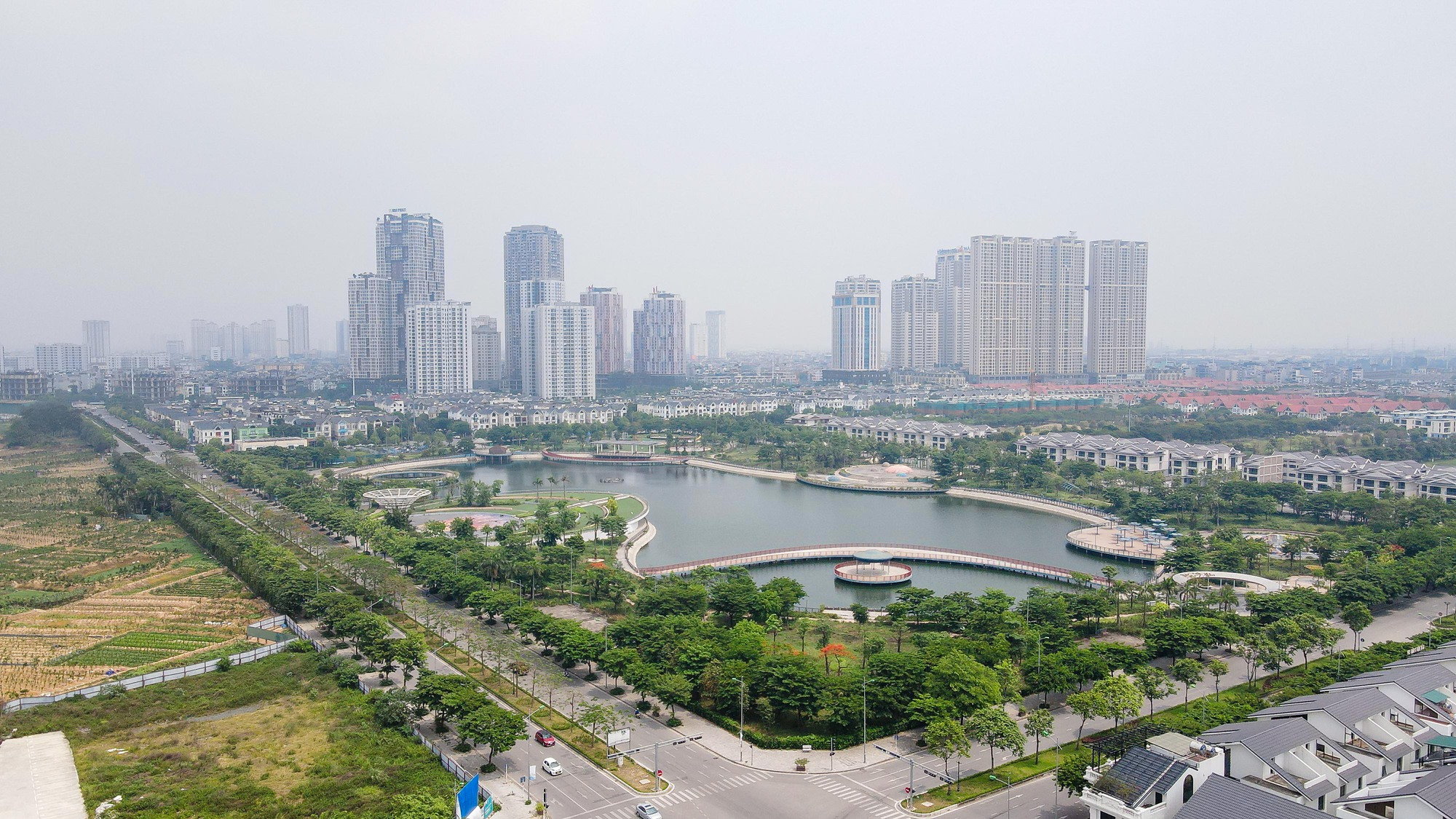 Diện mạo Thủ đô Hà Nội sau 15 năm mở rộng địa giới hành chính - Ảnh 3.