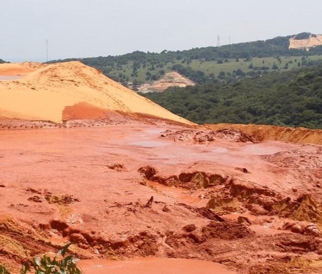 Chủ mỏ titan tai tiếng nhất Bình Thuận nợ gần 20 tỷ đồng thuế - Ảnh 1.