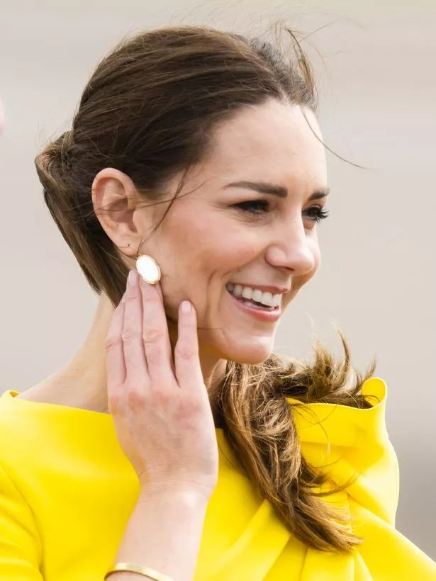 5 điều Vương phi Kate dù muốn nhưng không được phép làm, kể cả món đồ ăn yêu thích cũng phải tránh - Ảnh 2. 5 điều Vương phi Kate dù muốn nhưng không được phép làm, kể cả món đồ ăn yêu thích cũng phải tránh - Ảnh 2.